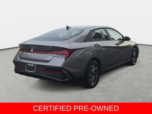 Certified 2026 Hyundai Elantra Hybrid FWD image 5