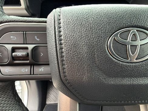 New 2026 Toyota Tacoma TRD Off-Road AWD/4WD image 19