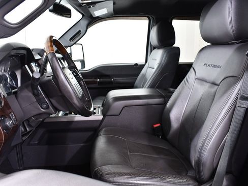 Used 2015 Ford F350 Platinum image 6