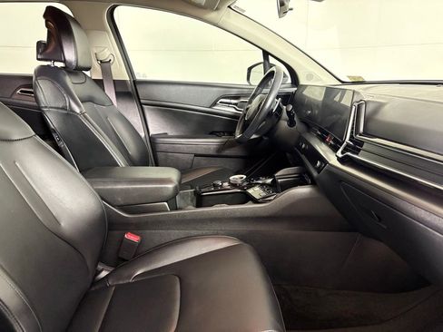 Used 2023 Kia Sportage EX AWD/4WD image 14