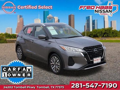 Certified 2022 Nissan Kicks SV image 1