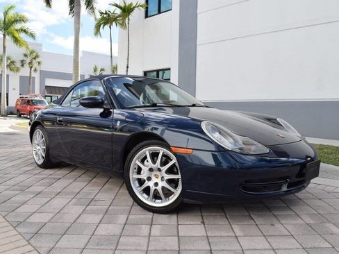 Used 2000 Porsche 911 Carrera 4 image 4
