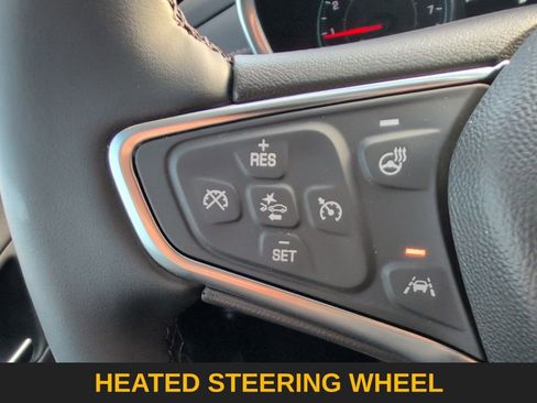 Used 2024 Chevrolet Equinox Premier image 17