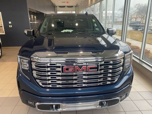 Certified 2022 GMC Sierra 1500 Denali w/ Denali Reserve Package image 3