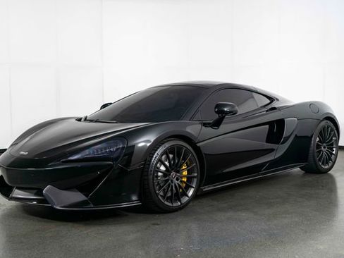 Used 2017 McLaren 570S RWD image 4