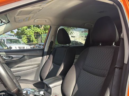 Used 2019 Nissan Rogue SV AWD/4WD image 12