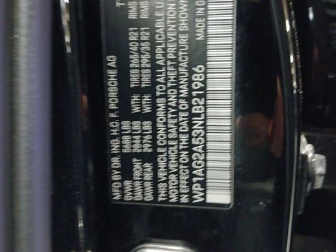 Used 2022 Porsche Macan S image 17