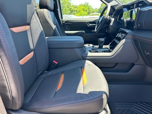 New 2026 GMC Sierra 1500 AT4 w/ AT4 Premium Package AWD/4WD image 14