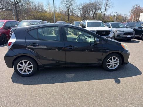 Used 2012 Toyota Prius C Three image 11
