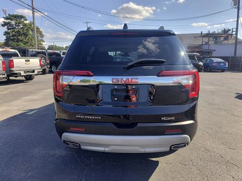 Used 2021 GMC Acadia SLT w/ Preferred Package image 4
