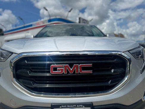 Used 2021 GMC Terrain SLE w/ Driver Convenience Package FWD image 11