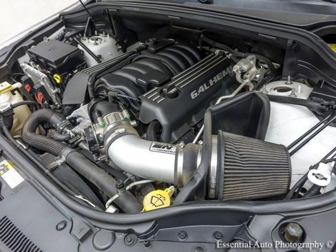 Used 2017 Jeep Grand Cherokee SRT image 36