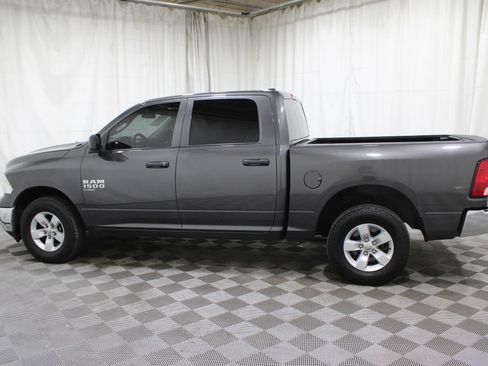 Used 2022 RAM 1500 Classic SLT AWD/4WD image 33