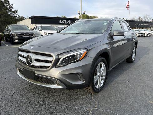 Used 2015 Mercedes-Benz GLA 250 4MATIC image 2