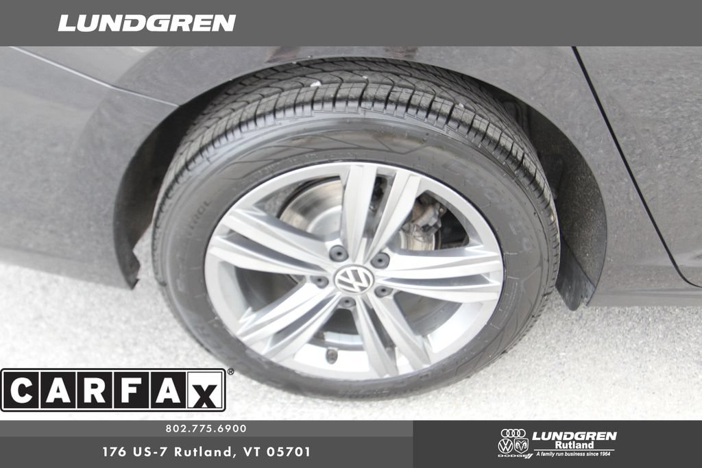 Used 2024 Volkswagen Jetta SE FWD image 17