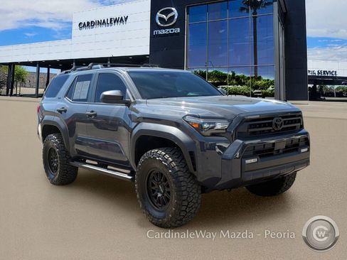 Used 2025 Toyota 4Runner SR5 AWD/4WD image 10
