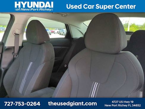 Certified 2023 Hyundai Elantra SEL w/ Cargo Package FWD image 7