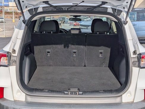 Used 2021 Ford Escape SE image 9