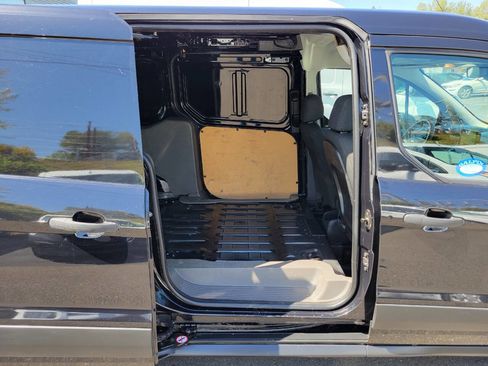 Used 2022 Ford Transit Connect XL image 16