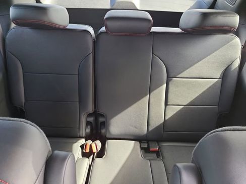 New 2026 Chevrolet Traverse Z71 w/ Enhanced Driving Package image 13