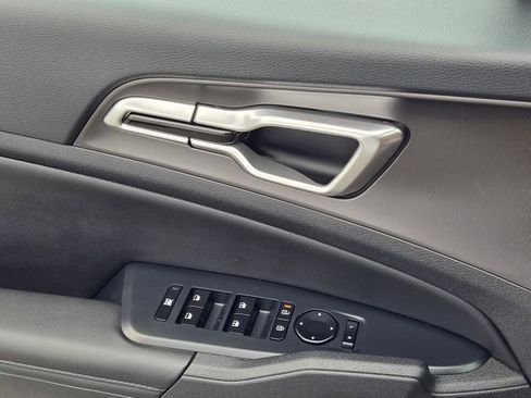 New 2026 Kia Sportage EX FWD image 15