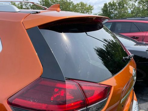 Used 2019 Nissan Rogue SL w/ Premium Package AWD/4WD image 24