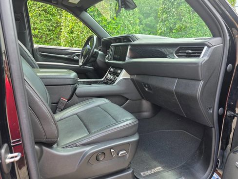 Used 2022 GMC Yukon Denali image 48