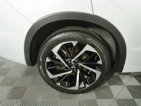 Used 2022 Mitsubishi Outlander SEL image 14