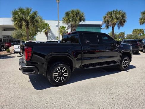 Used 2025 GMC Sierra 1500 AT4 w/ AT4 Premium Package image 13