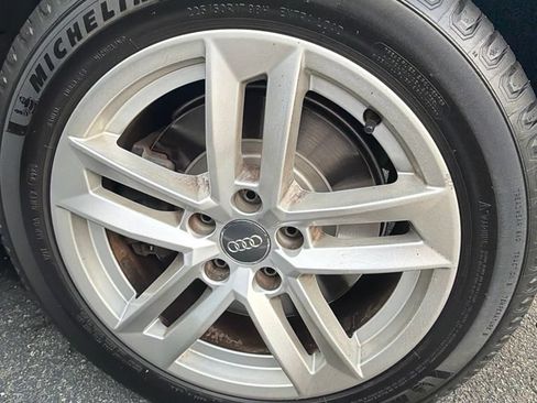 Used 2017 Audi A4 2.0T Premium w/ Convenience Package AWD/4WD image 5