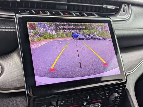 Used 2023 Jeep Grand Cherokee Limited image 23