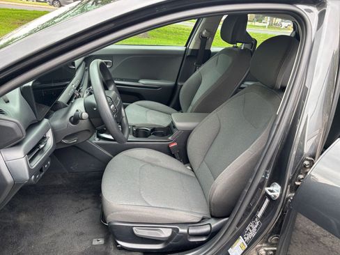 Used 2025 Kia K4 FWD image 31