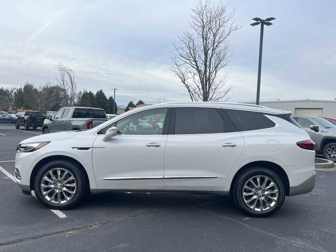 Used 2020 Buick Enclave Essence w/ Sound and Sites Package image 25