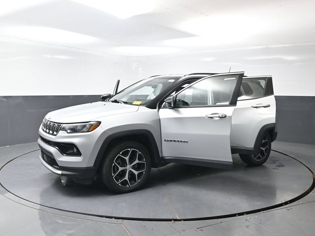 Used 2024 Jeep Compass Limited AWD/4WD image 55