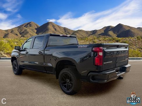 Used 2024 Chevrolet Silverado 1500 Custom Trail Boss AWD/4WD image 3