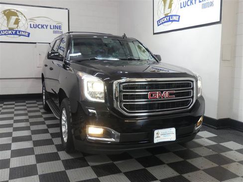 Used 2018 GMC Yukon SLT AWD/4WD image 5