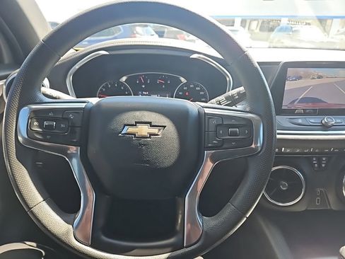 Used 2022 Chevrolet Blazer LT image 18