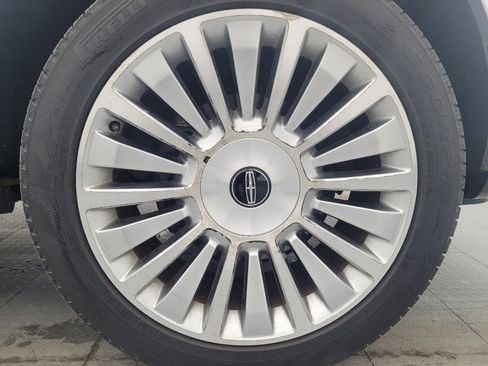 Used 2017 Lincoln Navigator Reserve image 31