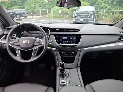 Certified 2023 Cadillac XT5 Luxury AWD/4WD image 18