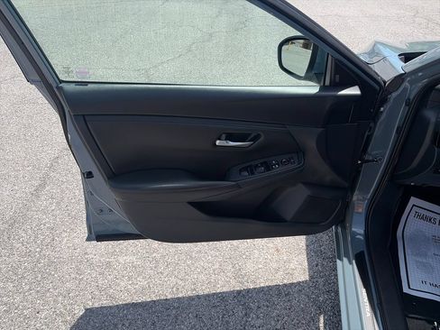 Used 2024 Nissan Sentra SV w/ Trunk Package FWD image 11