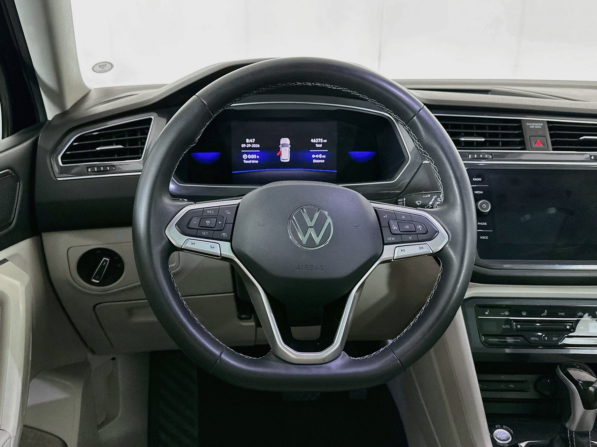 Used 2022 Volkswagen Tiguan SE FWD image 17