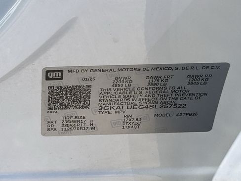 Used 2025 GMC Terrain Elevation AWD/4WD image 34