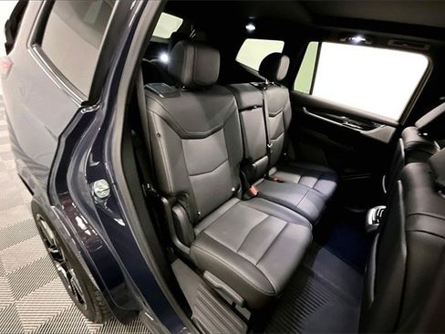 Used 2024 Cadillac XT6 Sport w/ Technology Package image 22