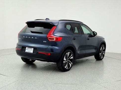New 2026 Volvo XC40 B5 Ultra w/ Climate Package image 5