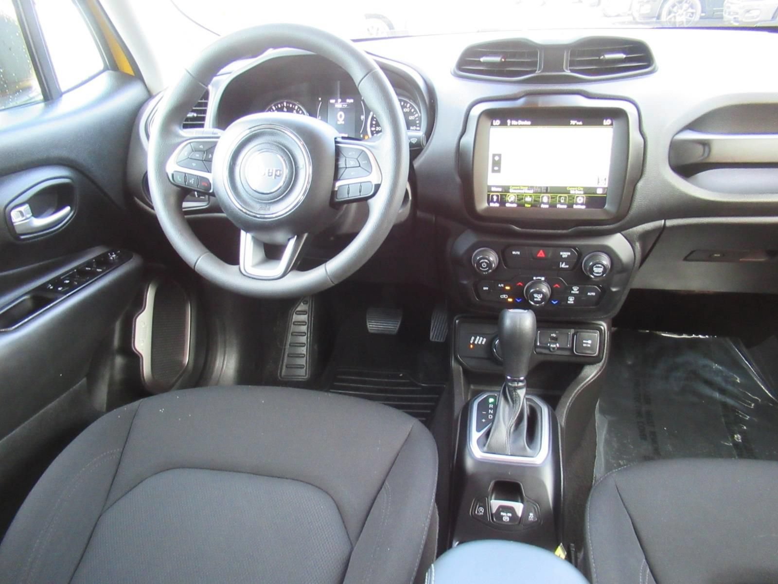 Certified 2023 Jeep Renegade Latitude AWD/4WD image 13