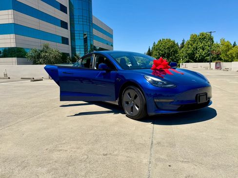 Used 2022 Tesla Model 3 RWD image 44