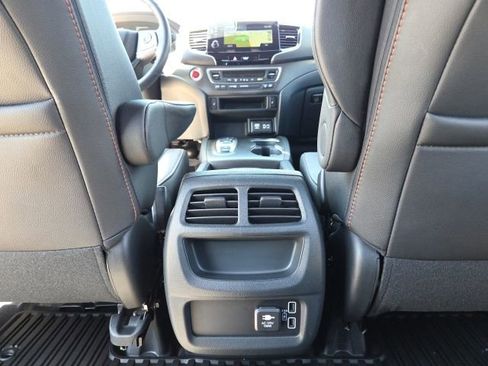 Certified 2023 Honda Passport TrailSport image 24