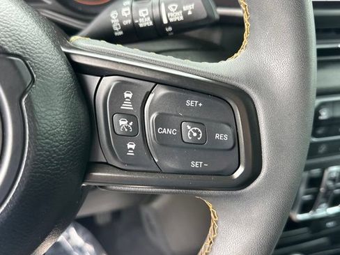 Used 2024 Jeep Wrangler Unlimited Sport AWD/4WD image 7