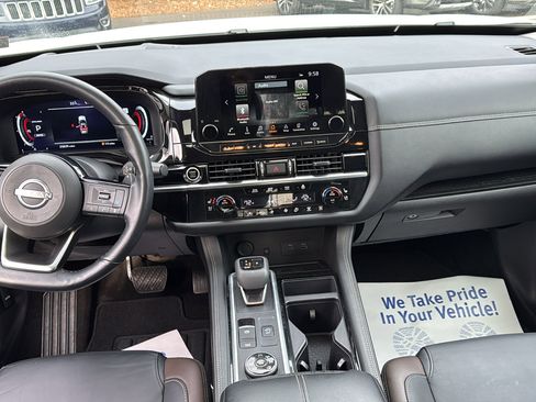 Certified 2024 Nissan Pathfinder Platinum image 5