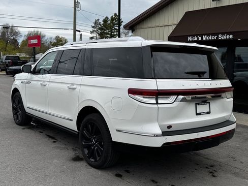 Used 2024 Lincoln Navigator L Reserve w/ Equipment Group 201A AWD/4WD image 4